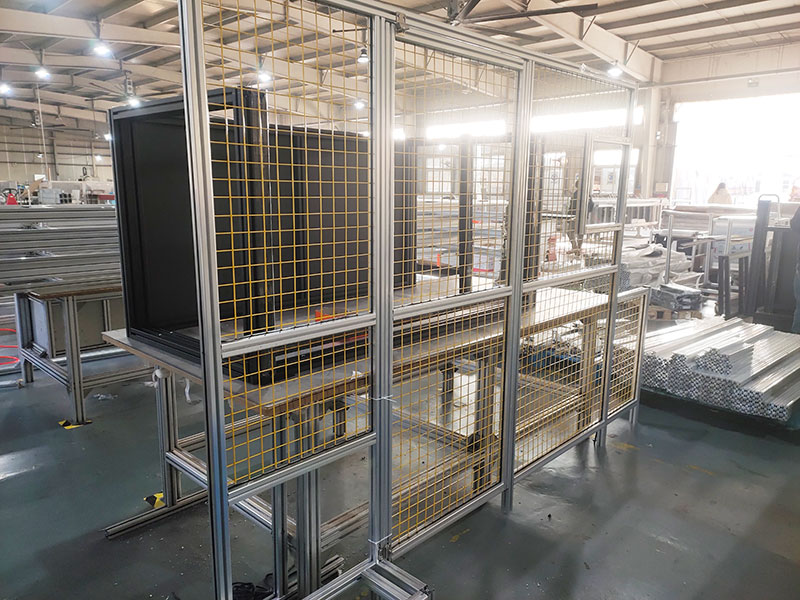 IMG_20231206_082624.jpg 設(shè)備圍欄