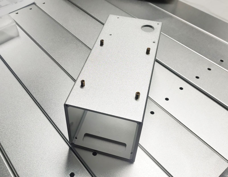 CNC精密加工-設(shè)備外殼